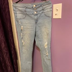 Ripped high-waisted jeans